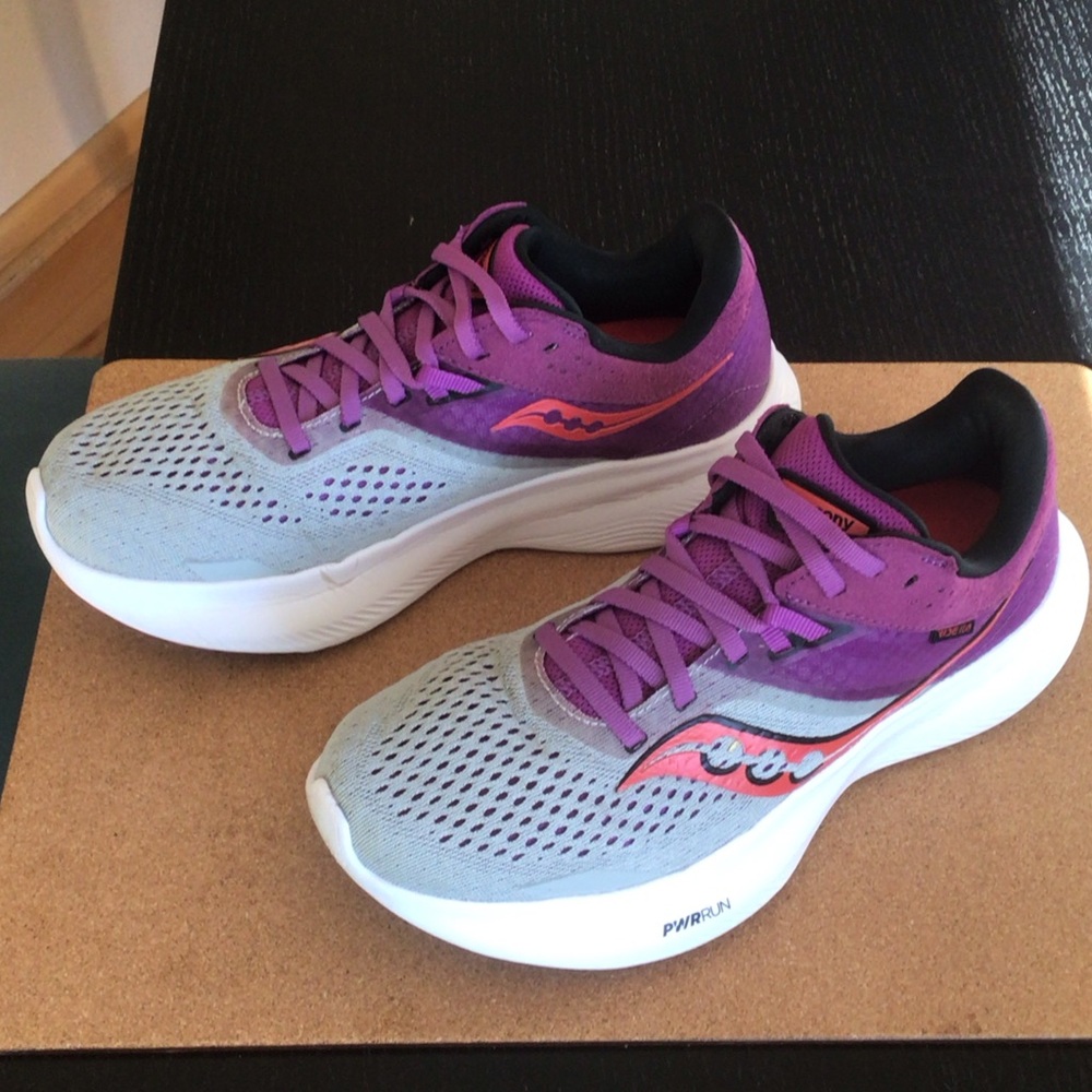 Saucony Women's Purple and Gray Athletic Shoes